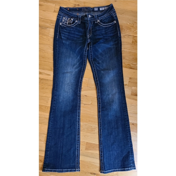 Miss Me Signature Boot Embellished Back Flap Pocket Jean 29 Western Boho Coastal - Picture 3 of 8